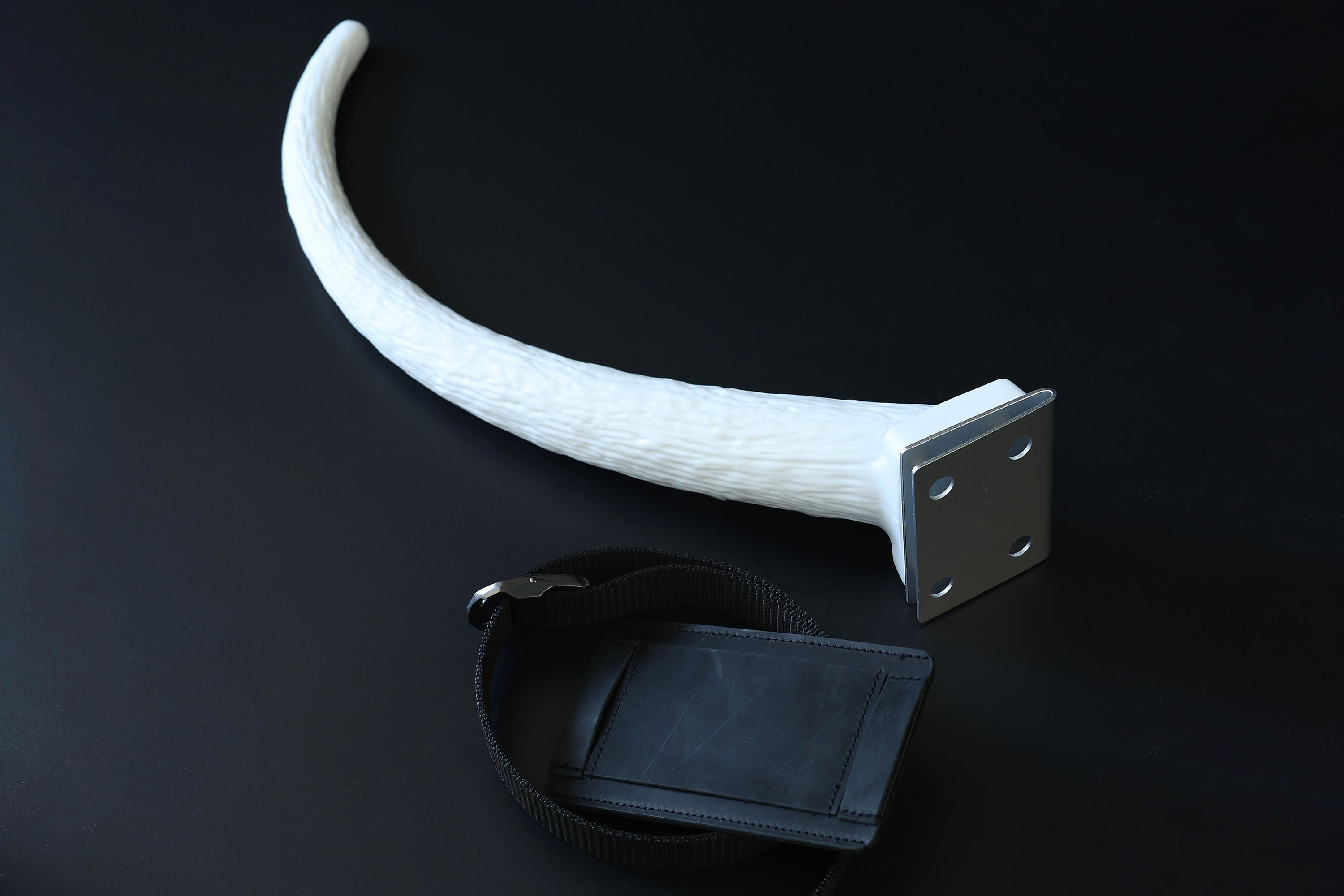 Hypermotion tail silicone core with secure leather holster hyper motion tail wagging tail kemonomimi therian silicone core tail supermotion