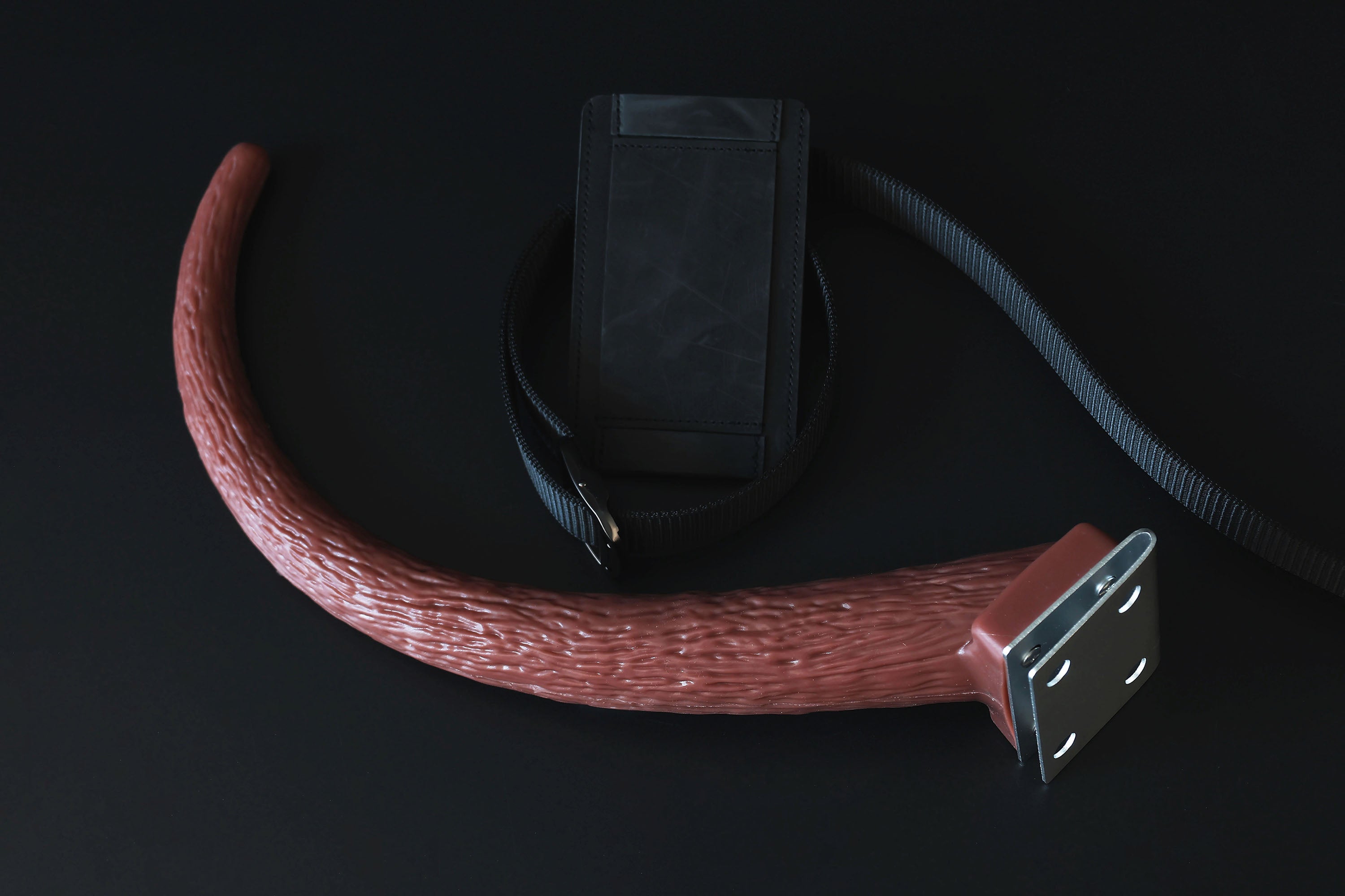 Hypermotion tail silicone core with secure leather holster hyper motion tail wagging tail kemonomimi therian silicone core tail supermotion