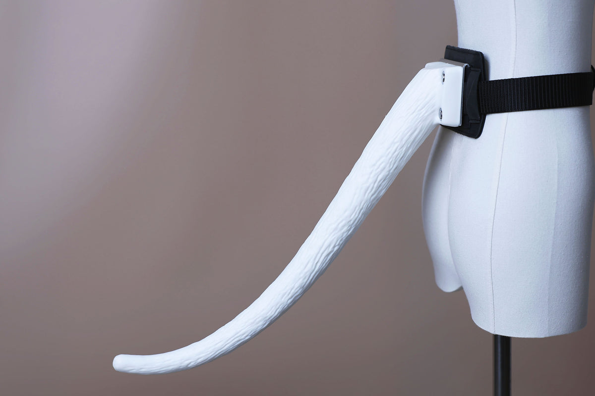 Hypermotion tail silicone core with secure leather holster hyper motion tail wagging tail kemonomimi therian silicone core tail supermotion