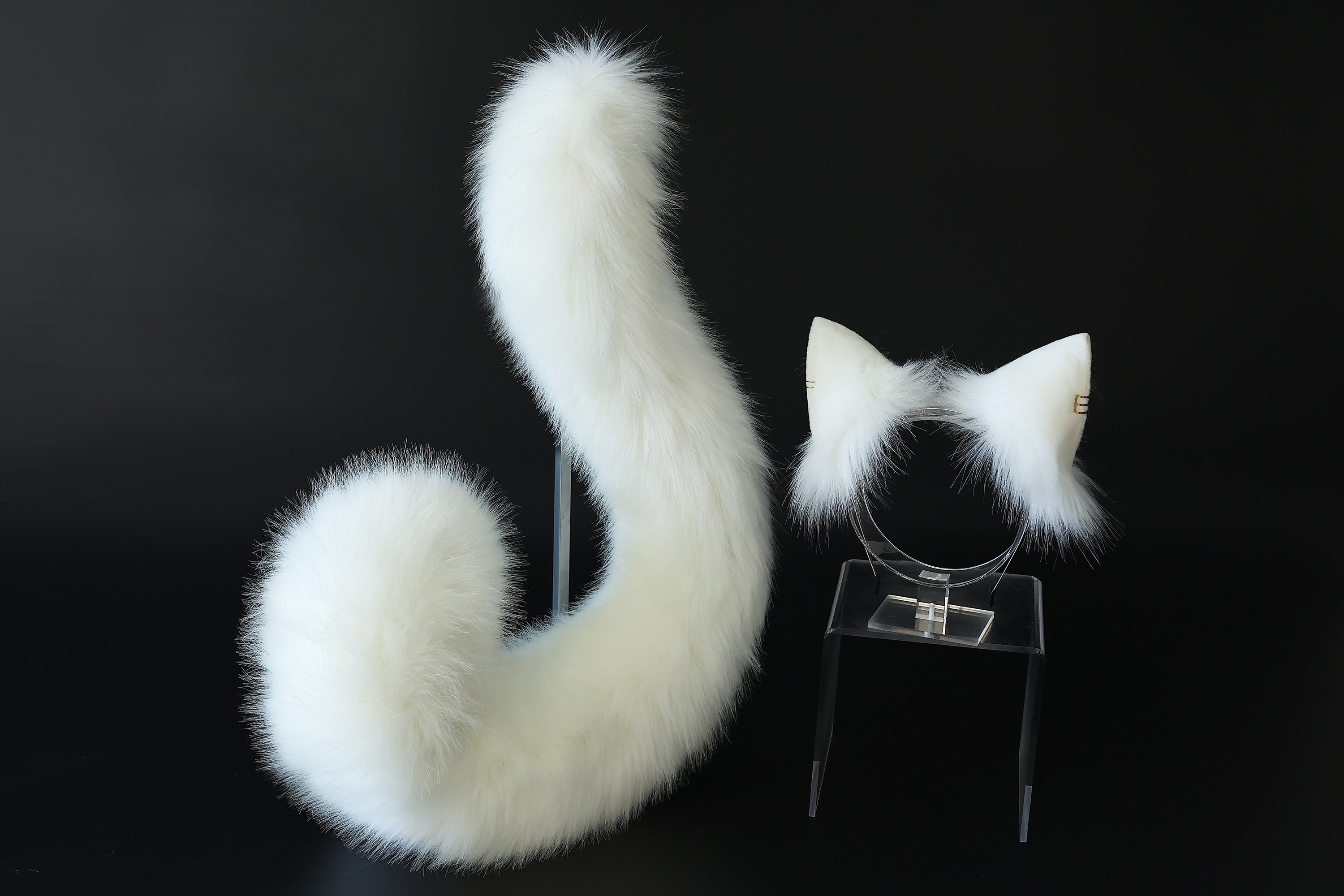 Realistic white faux fur cat ears and tail butt plug kitten ears and tail kittenplay anime cosplay petplay ear and tail kitten kemonomimi cat therian