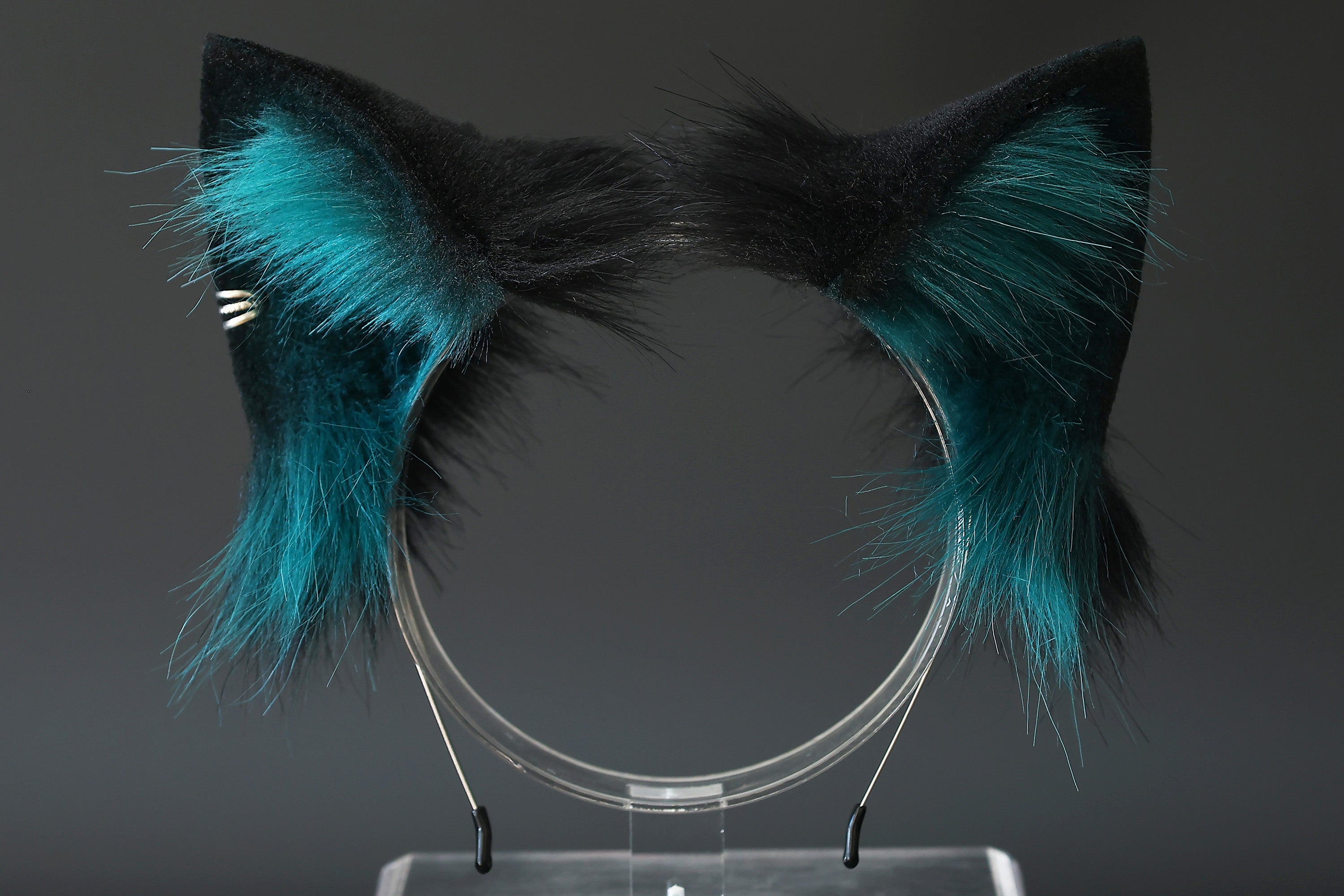 Black green faux fur cat ears and tail butt plug kitten ears and tail kittenplay anime cosplay petplay ear and tail kitten kemonomimi cat therian