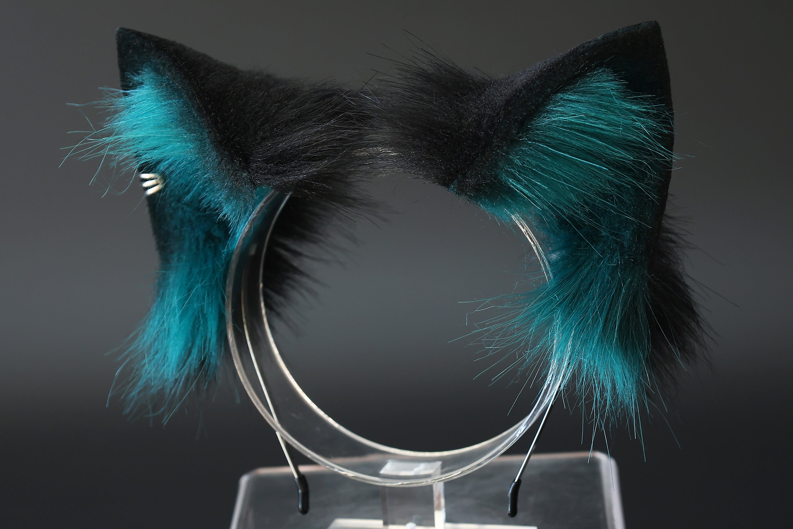 Black green faux fur cat ears and tail butt plug kitten ears and tail kittenplay anime cosplay petplay ear and tail kitten kemonomimi cat therian