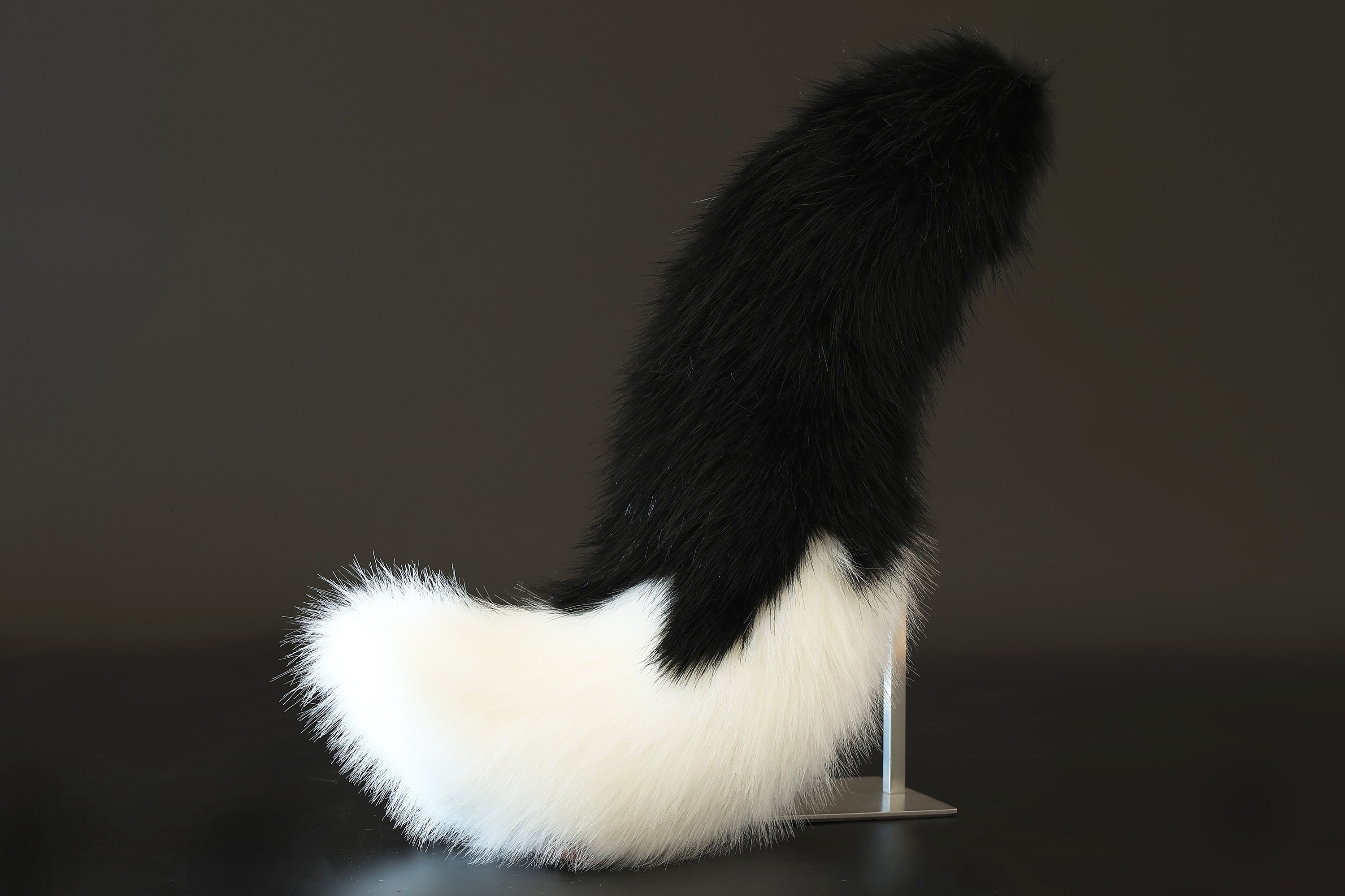 Black white realistic faux fur fox tail and ear set splicing wolf ear and tail butt plug anime cosplay therian cat ear and tail kitten tail and ears kemonomimi