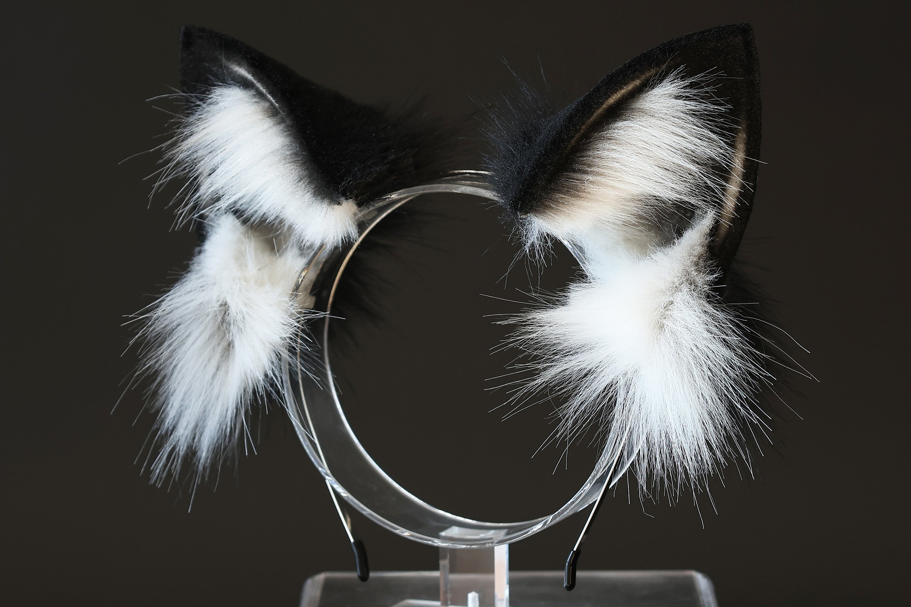 Black white realistic faux fur fox tail and ear set splicing wolf ear and tail butt plug anime cosplay therian cat ear and tail kitten tail and ears kemonomimi