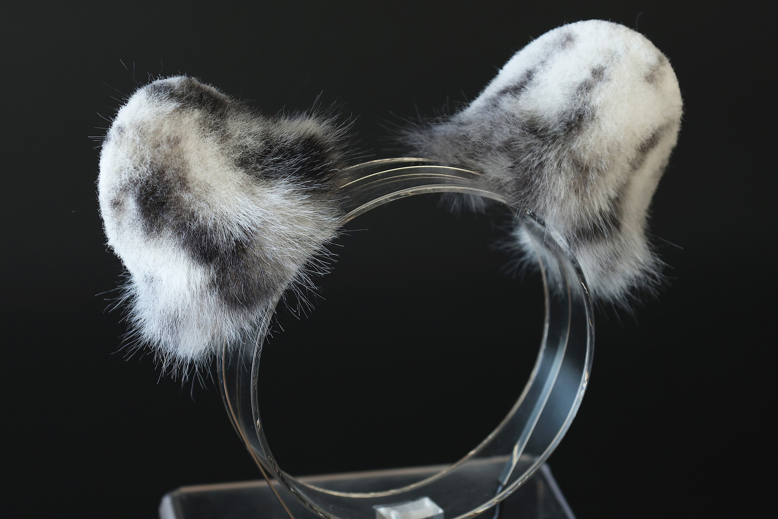Faux fur snow leopard ear and tail butt plug set role play snow leopard cosplay ear and tail therian spotted leopard kemonomimi christmas gift furry