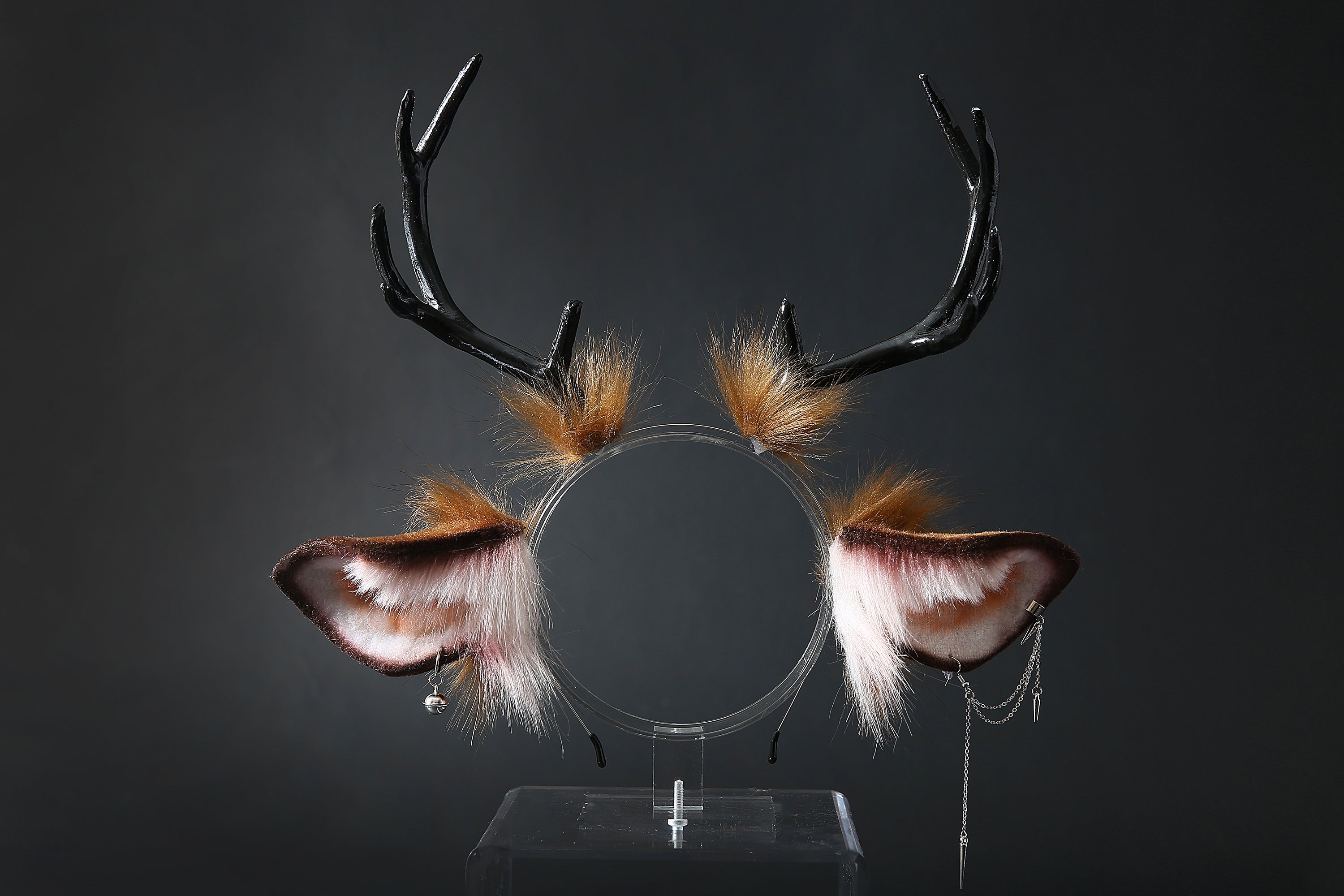 deer ears and tail