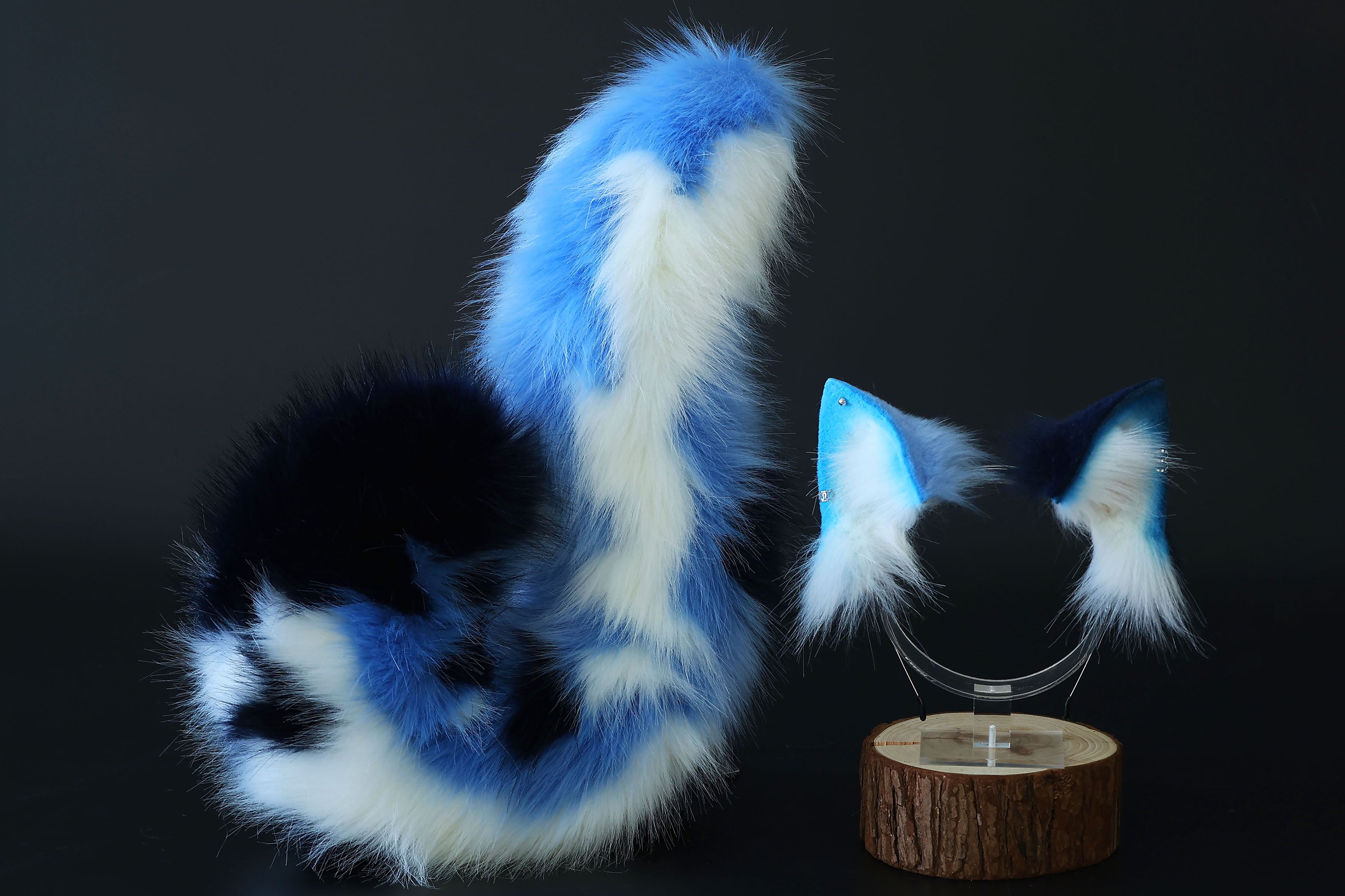 Realistic calico faux fur cat tail and ear kemonomimi kitten ear and tail butt plug anime cosplay therian puppy ear and tail dog ears and tail blue furry